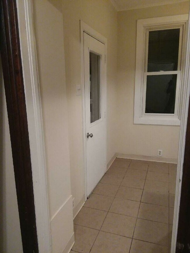 Foto del edificio - 3 Bedroom, 2 Story House