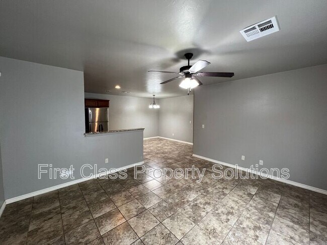 Building Photo - 129 Ashley Dr