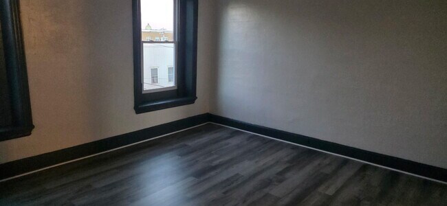 Foto del edificio - 68 N 13th St