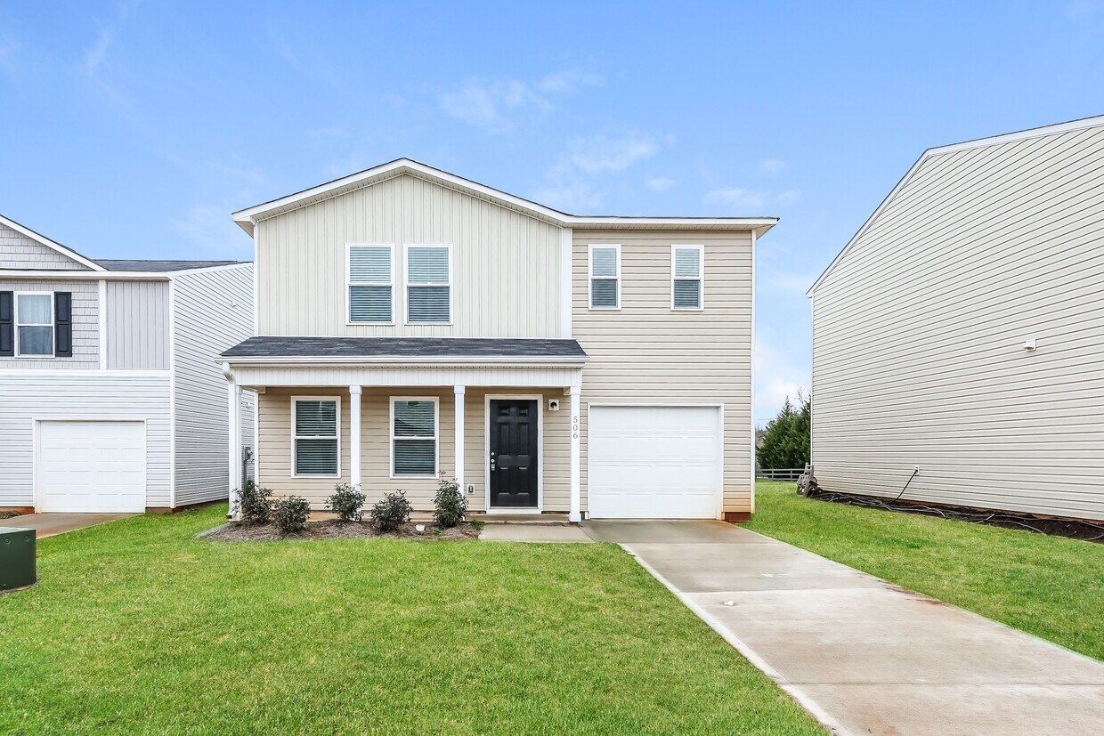Primary Photo - 506 Springtime Ln, Inman, SC