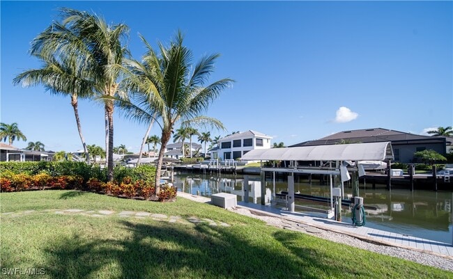 Foto del edificio - 911 Heron Ct