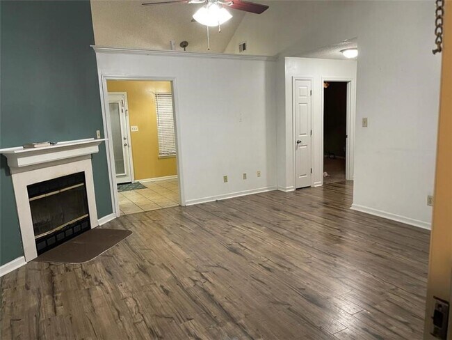 Building Photo - 110 Ridge Bend Dr