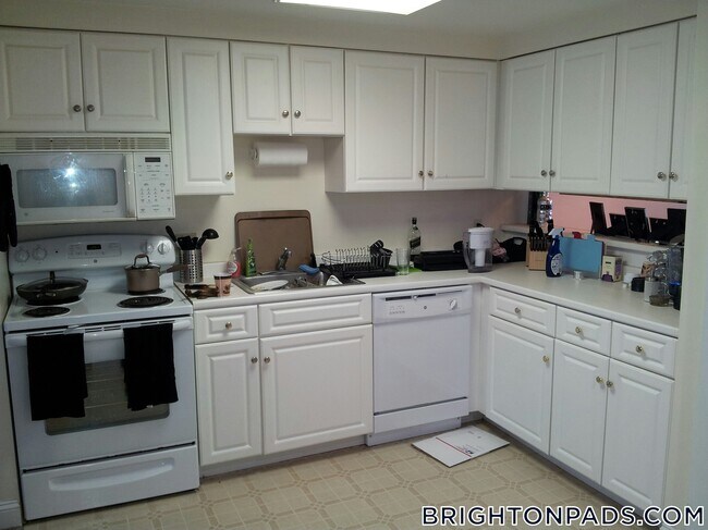 Foto del edificio - 8 Glencoe St