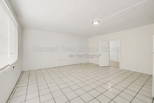Building Photo - 1247 23rd St