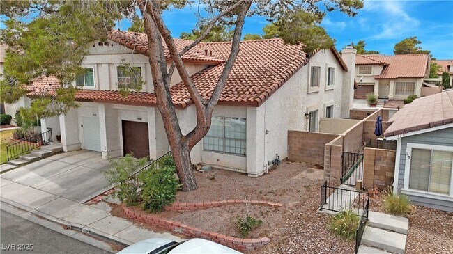 Foto del edificio - 117 Boysenberry Ln