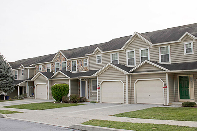 Beacon Hill Townhomes & Apartments