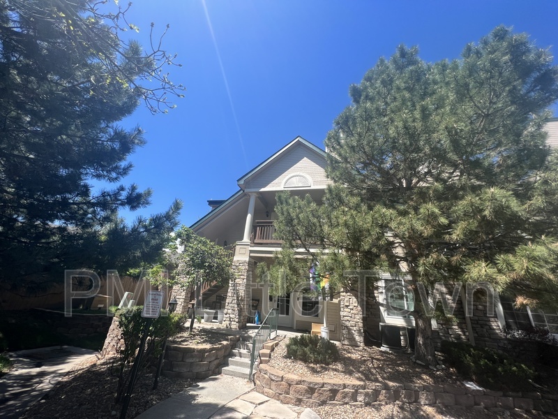 Primary Photo - 4089 S Crystal Cir