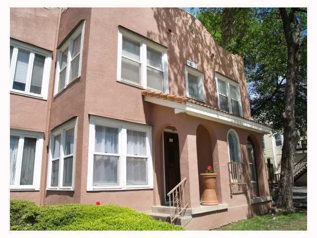 Primary Photo - 904 W 21st St