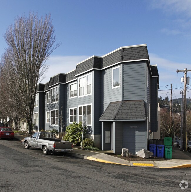 Goose Hollow 5Plex Apartments Portland, OR