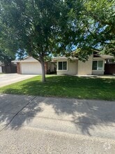 Building Photo - 981 Colson Way