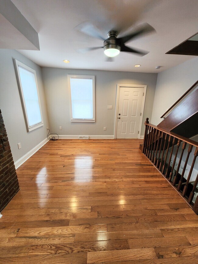 Foto del edificio - 4507 Davison St