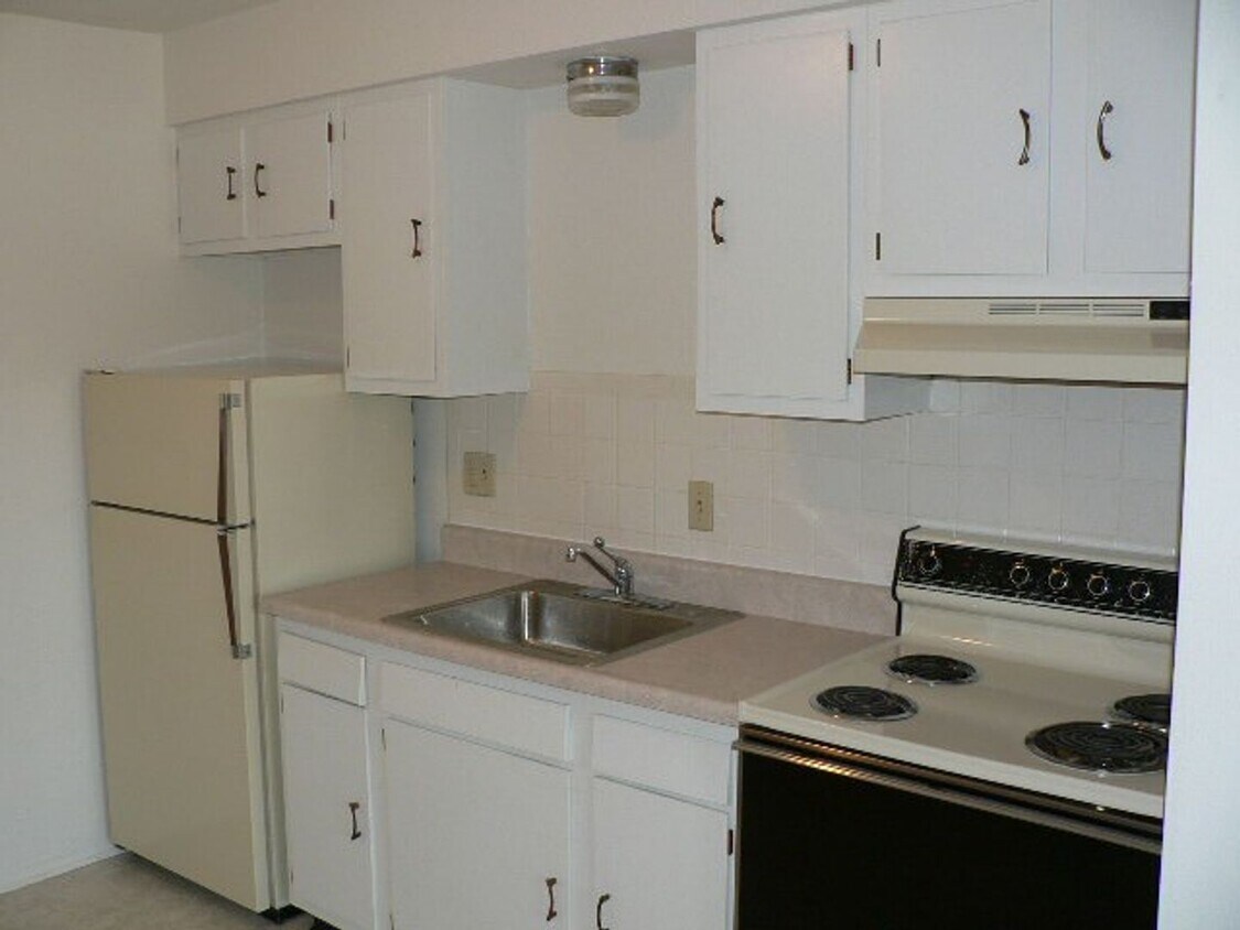 Building Photo - 3779 Hickory House Ln