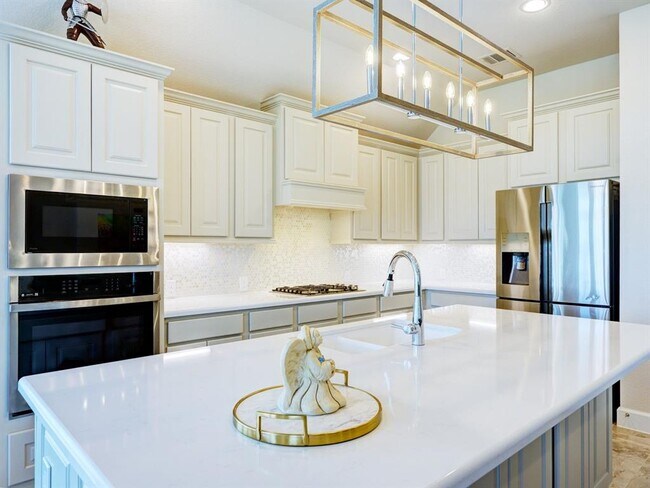 Building Photo - 9703 Chapman Trl