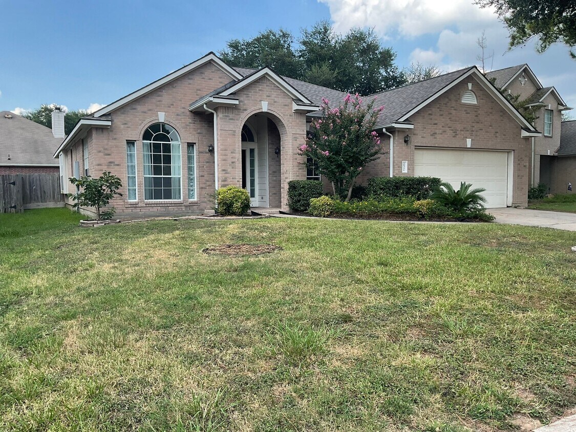 Primary Photo - 18326 Hollow Branch Ct