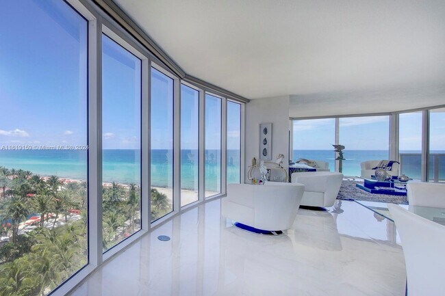 Building Photo - 17555 Collins Ave