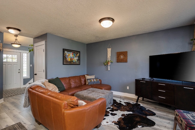 Foto del edificio - 1026 E 15th St