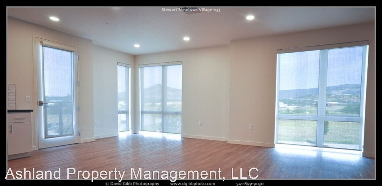 1574 Myers Ln, Medford, OR 97501 Room for Rent in Medford, OR