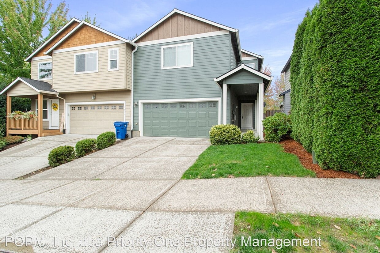 Primary Photo - 4 br, 2.5 bath House - 1932 SE Centurion Way
