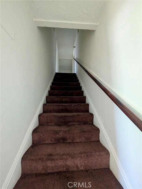 Foto del edificio - 322 N Carmelo Ave