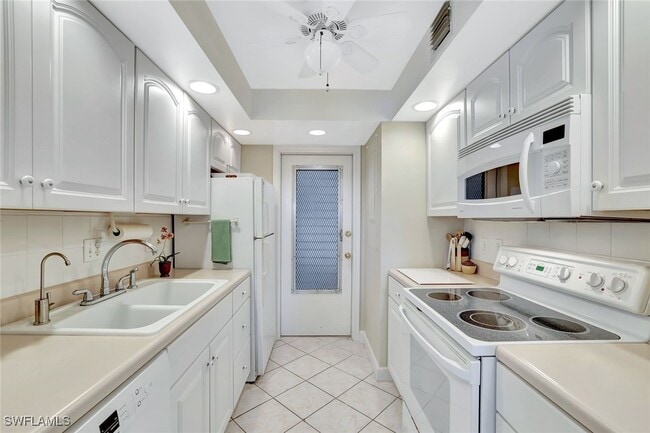 Building Photo - 1300 Gulf Shore Blvd N