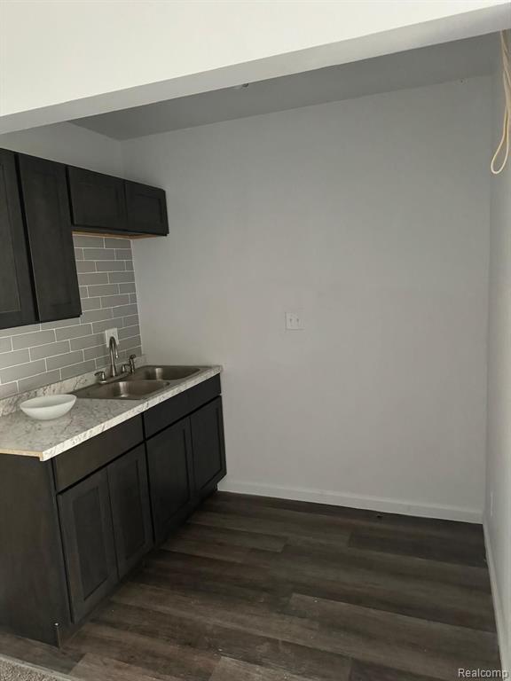 Foto del edificio - 10235 Whittier Ave
