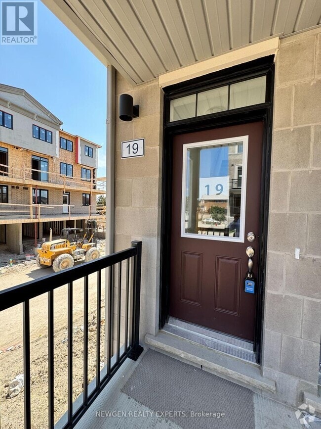 Building Photo - 4380-4380 Ebenezer Rd