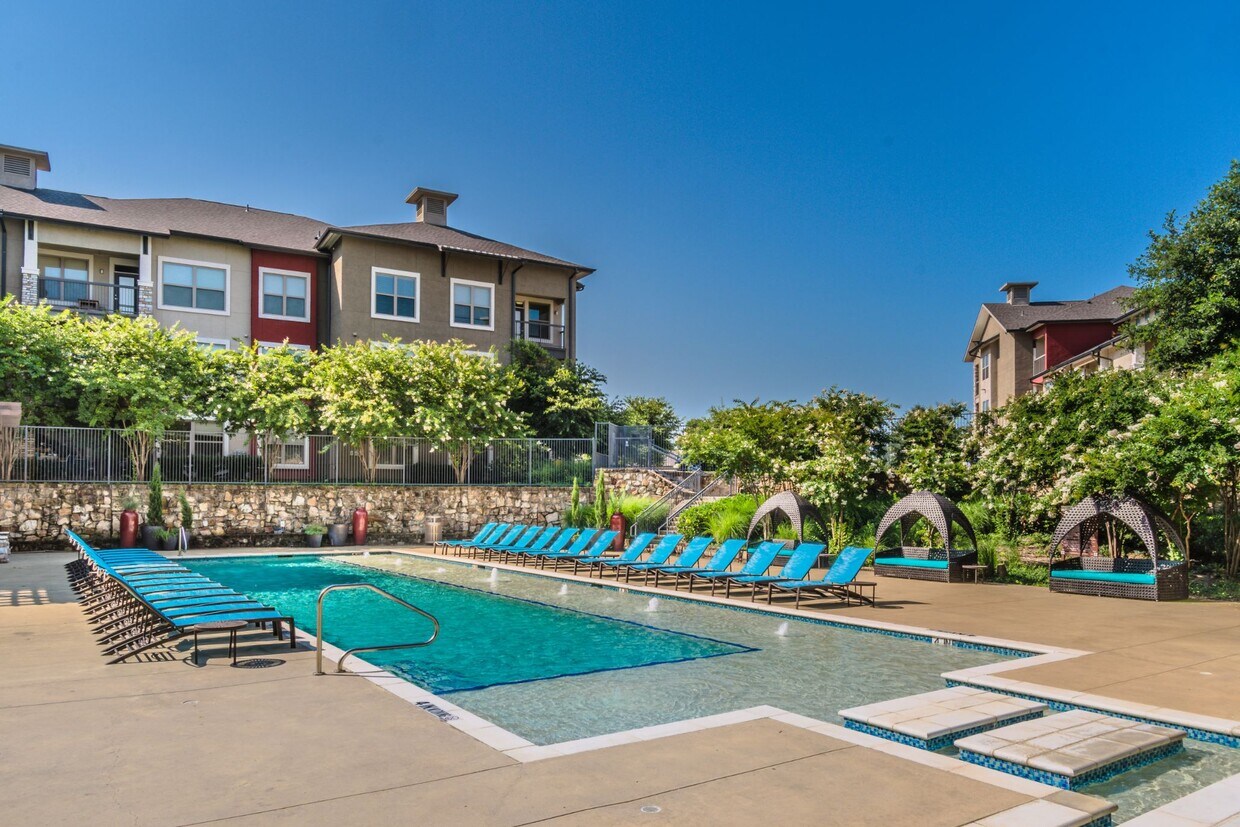 Trails at Creekside Rentals in Allen at 1300 N Custer Rd Allen, TX