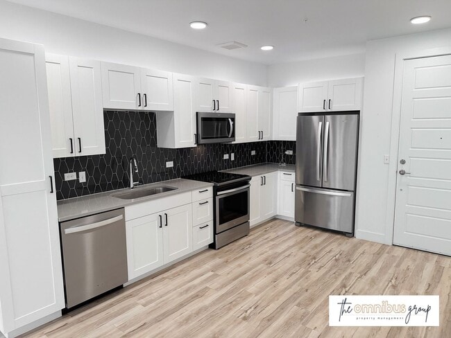 Building Photo - Bright & Modern 1BD/1BA Apartment!