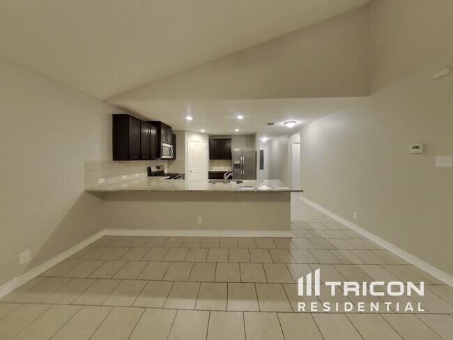 Building Photo - 2835 Sunset Bend