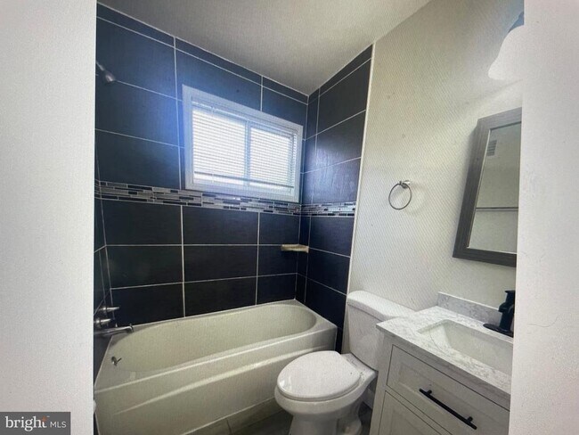 Foto del edificio - 2588 Iverson St
