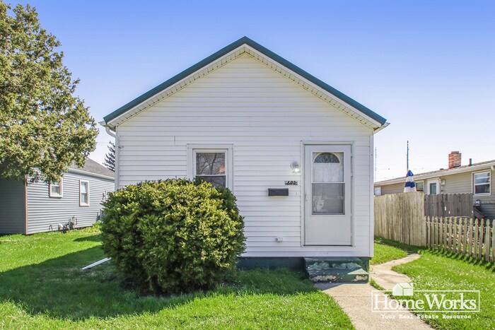 Primary Photo - 802 Burdette St
