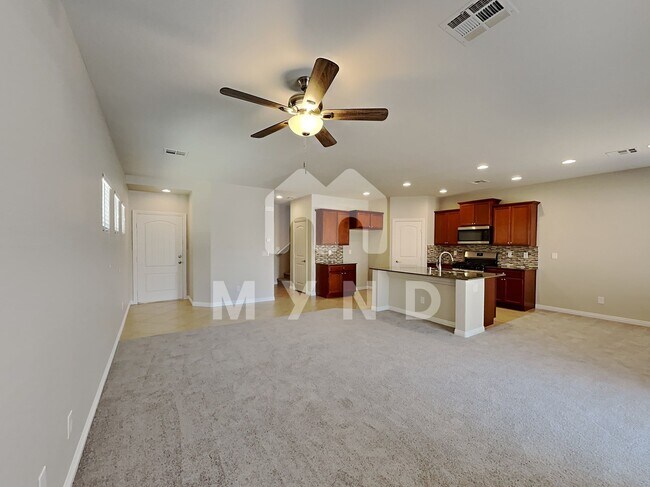 Building Photo - 6834 Majestic Palm Dr