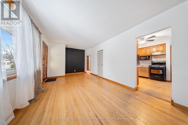 Building Photo - 32 Collingdon Dr