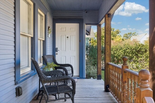 Photo - 1526 Lawson St House