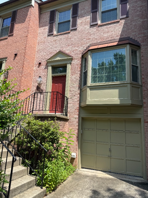 Photo - 226 Lynn Manor Dr
