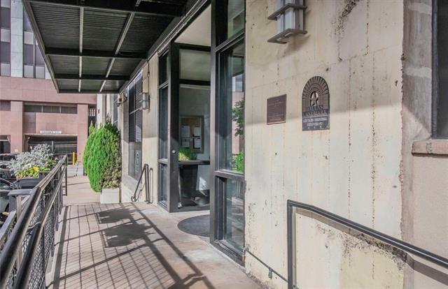 Foto del edificio - 1122 Jackson St