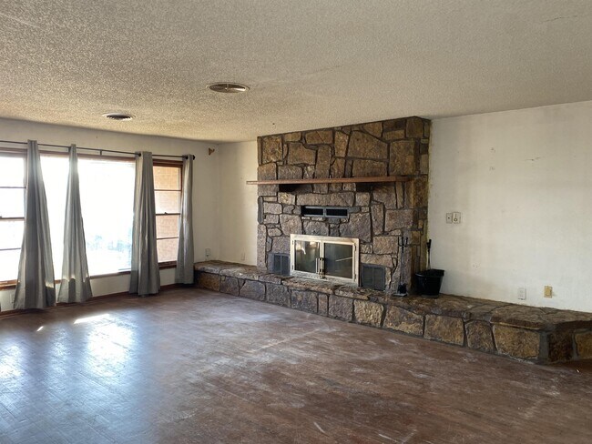 Foto del edificio - 4345 SE 16th St