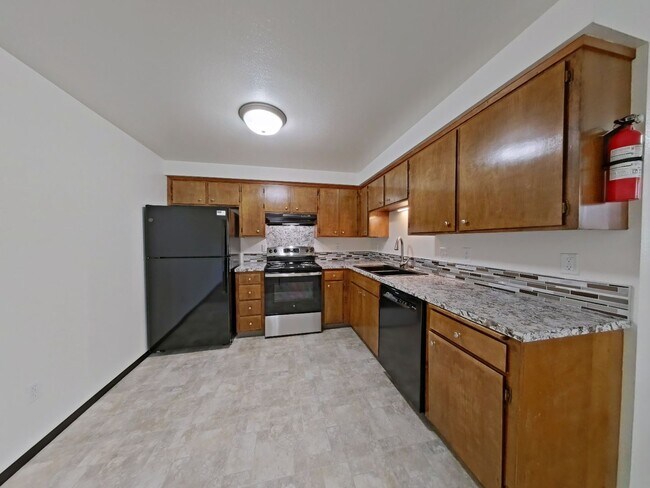 Foto del edificio - FALL SPECIAL ~ $735 OFF FIRST MONTH RENT