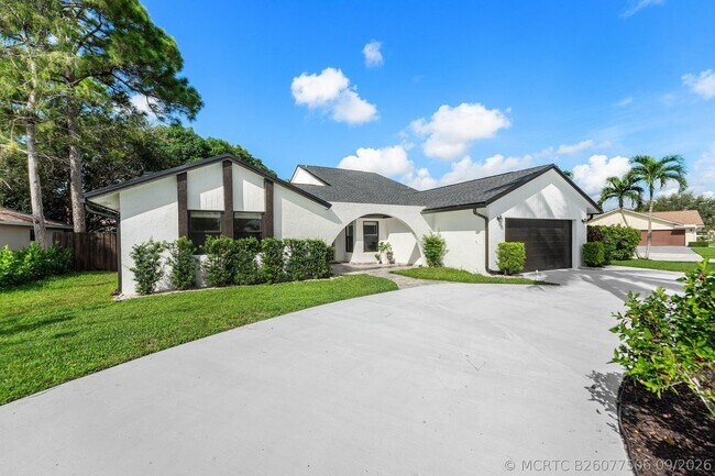 Foto del edificio - 13645 Exotica Ln