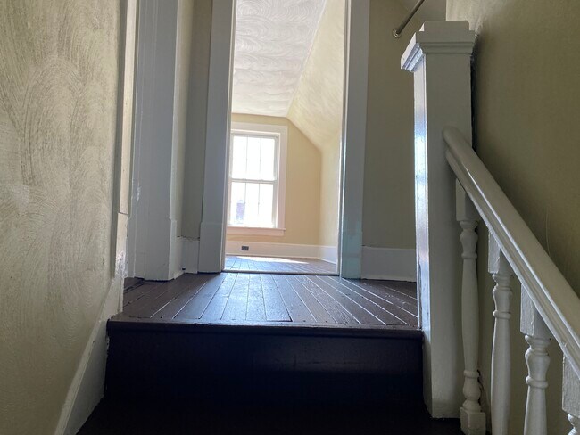 Foto del edificio - 215 Liberty Rd NE