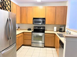 Building Photo - 2808 Bloomfield Ln