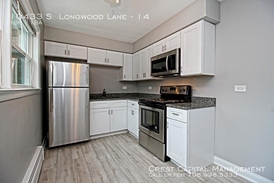 Primary Photo - Longwood Lane