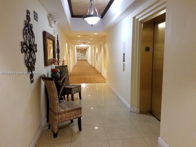 Foto del edificio - 2280 SW 32nd Ave