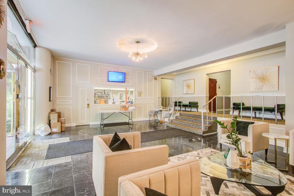 Foto principal - 1727 Massachusetts Ave NW