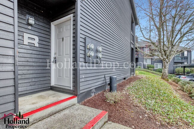 Foto del edificio - Comfort & Convenience at Murrayhill Woods – 2 Bed, 2 Bath with Fireplace & Private Deck