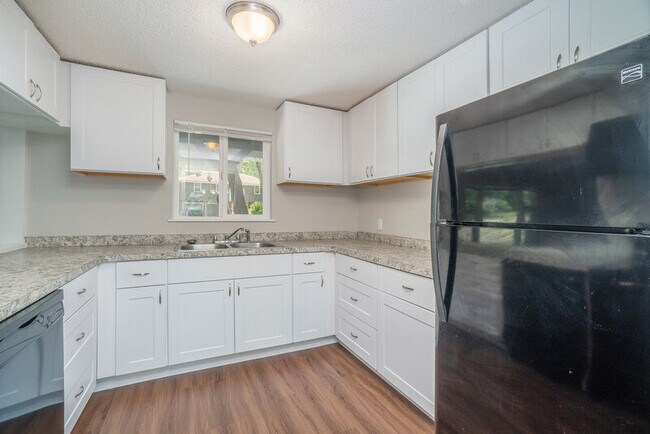 Foto del edificio - 2121 N 77th Terrace