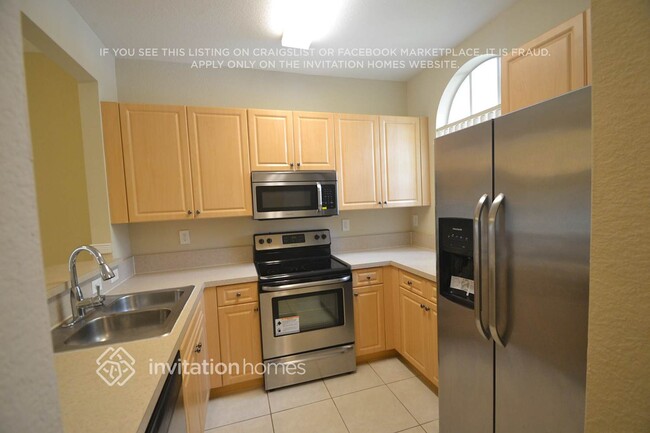 Building Photo - 12768 SW 49th Ct