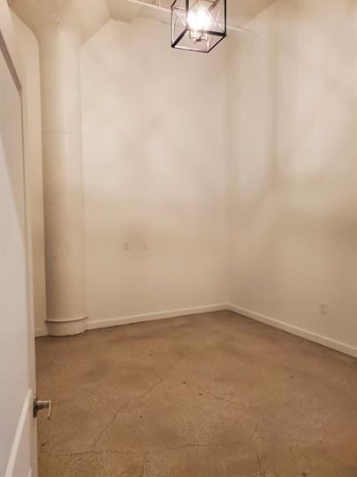 Foto del edificio - 1119 N Summit St