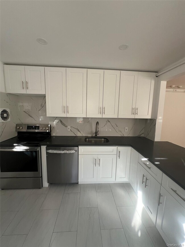 Building Photo - 47 Washington Ave N