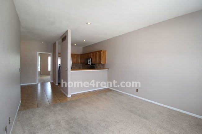 Building Photo - 1202 N Mart-way Dr